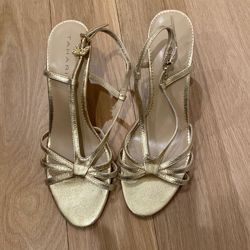 Tahari gold dress shoes size 7.5